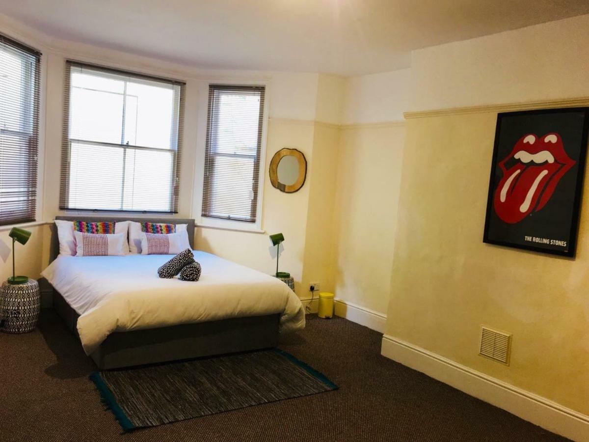 Spacious Apartment In The Heart Of St Leonards Newport Beach Exterior foto