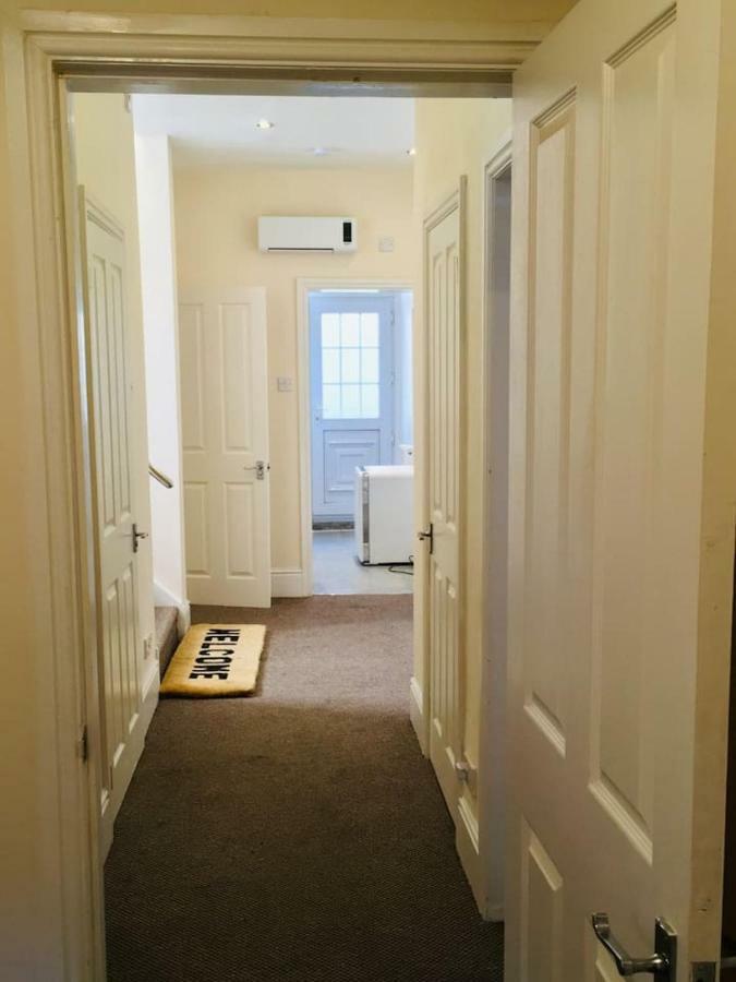 Spacious Apartment In The Heart Of St Leonards Newport Beach Exterior foto